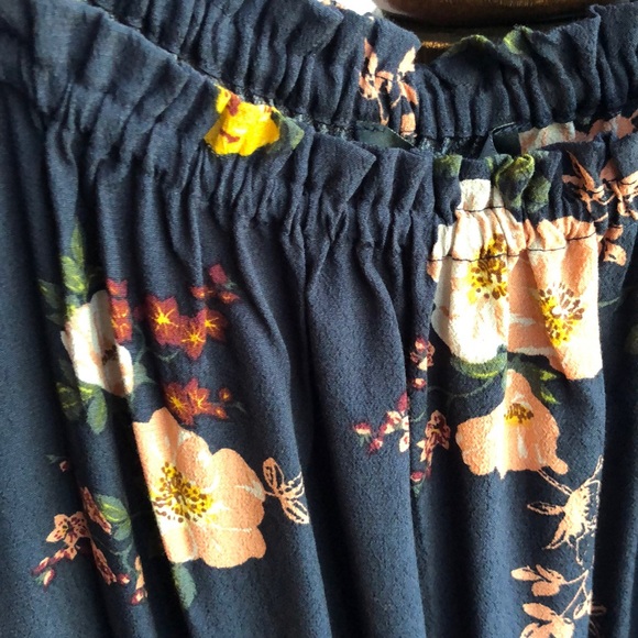 Sanctuary Cassie off the shoulder blouse Small - Picture 4 of 4